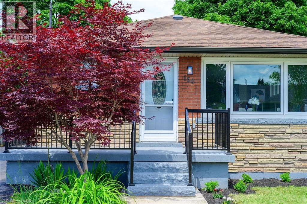150 HOWARD Avenue