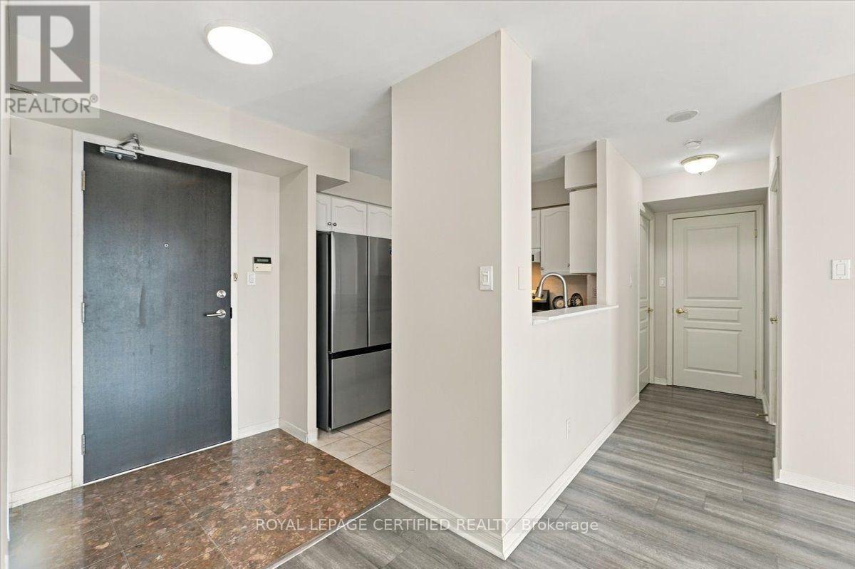 606 - 29 NORTHERN HEIGHTS