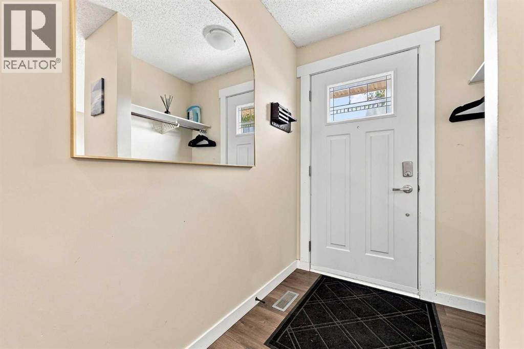 27 Erin Grove Close SE