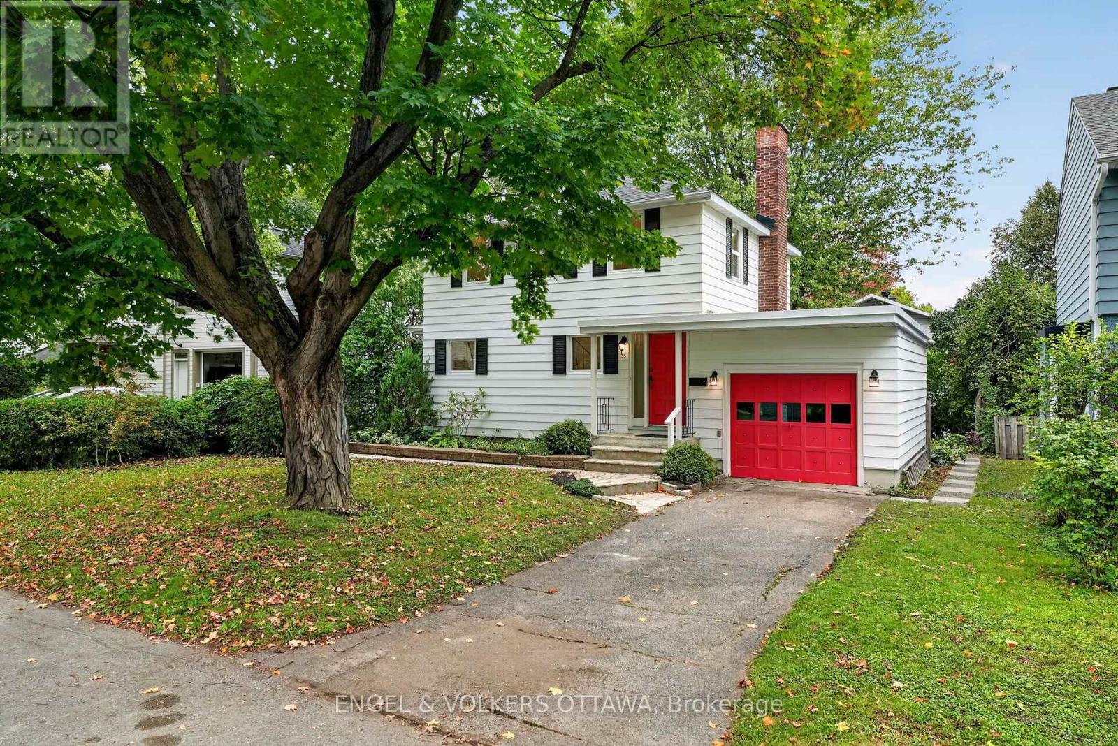 35 BEDFORD CRESCENT