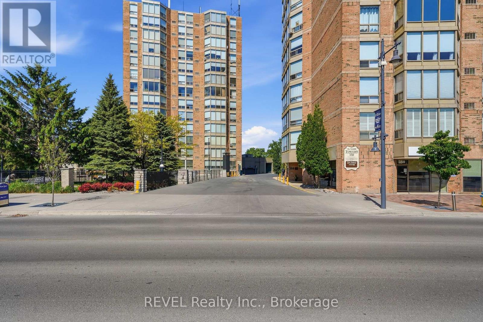 1006 - 350 FRONT STREET