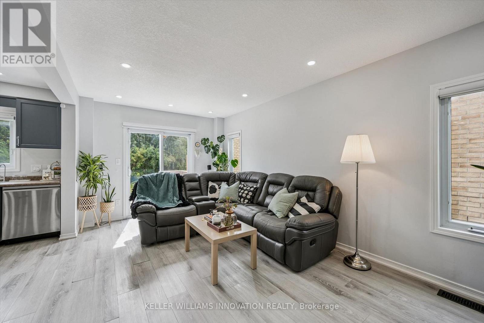 81 WINDALE CRESCENT