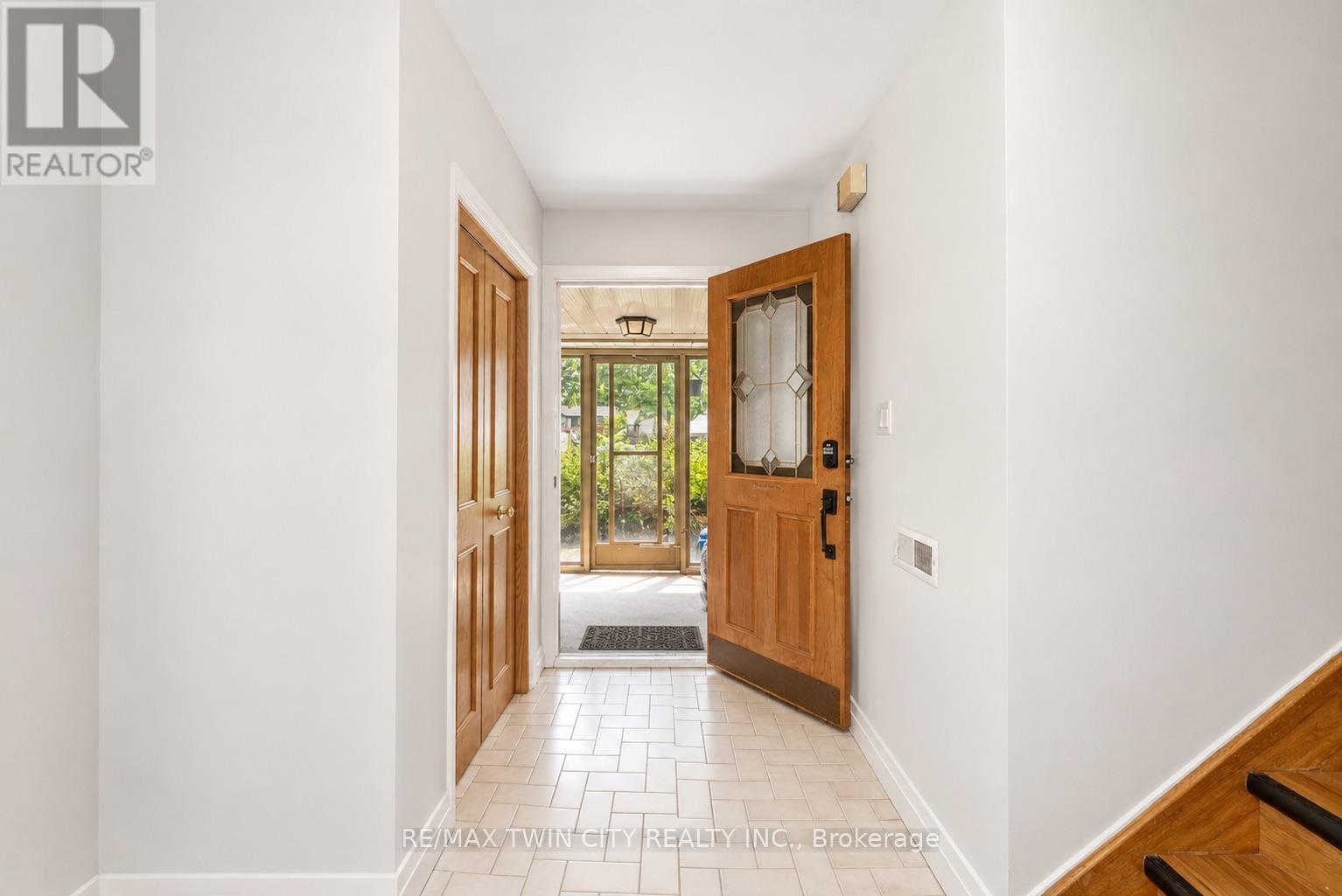58 TUPPER CRESCENT