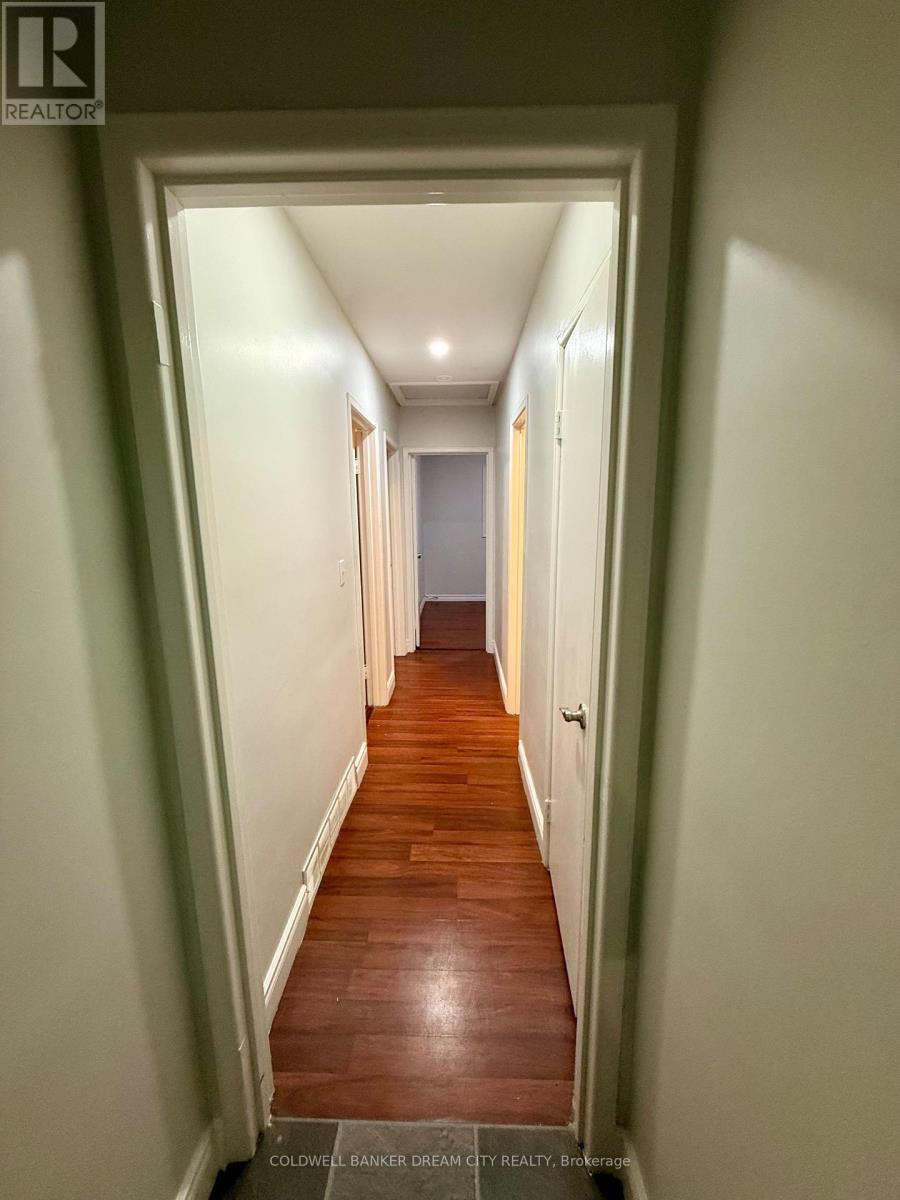 UPPER - 234 ERB STREET