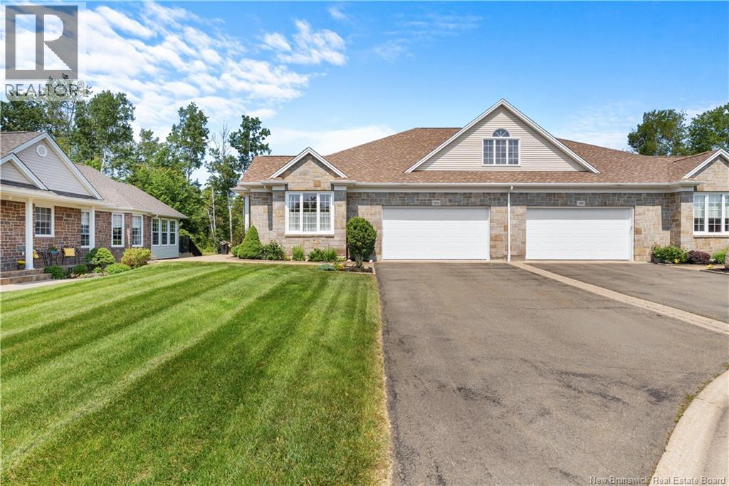 154 Nathalie Street - Photo 2