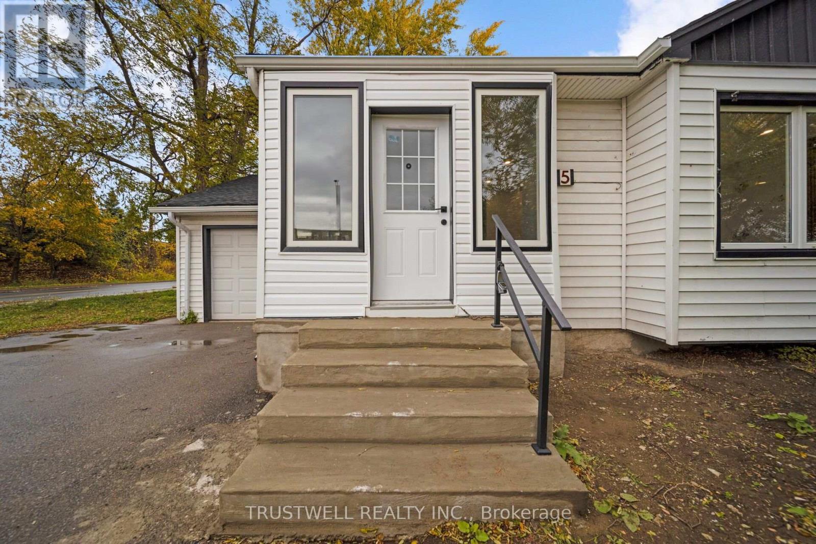 5 MEADOWVALE DRIVE