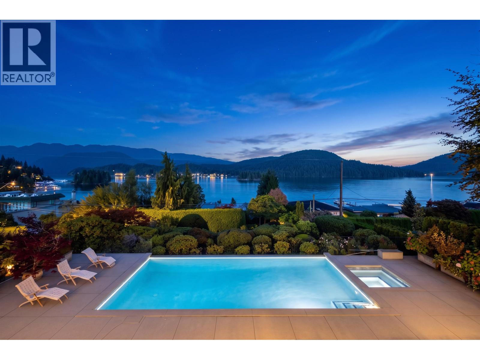 791 BEACHVIEW DRIVE