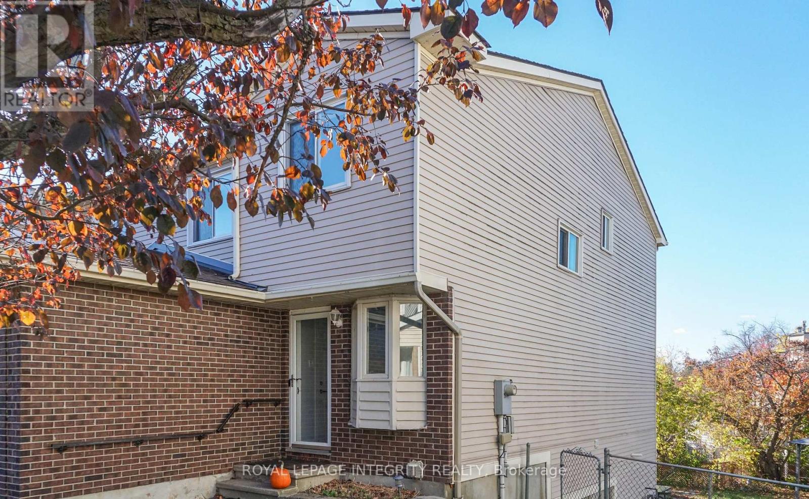 29 - 1080 ORMES PLACE