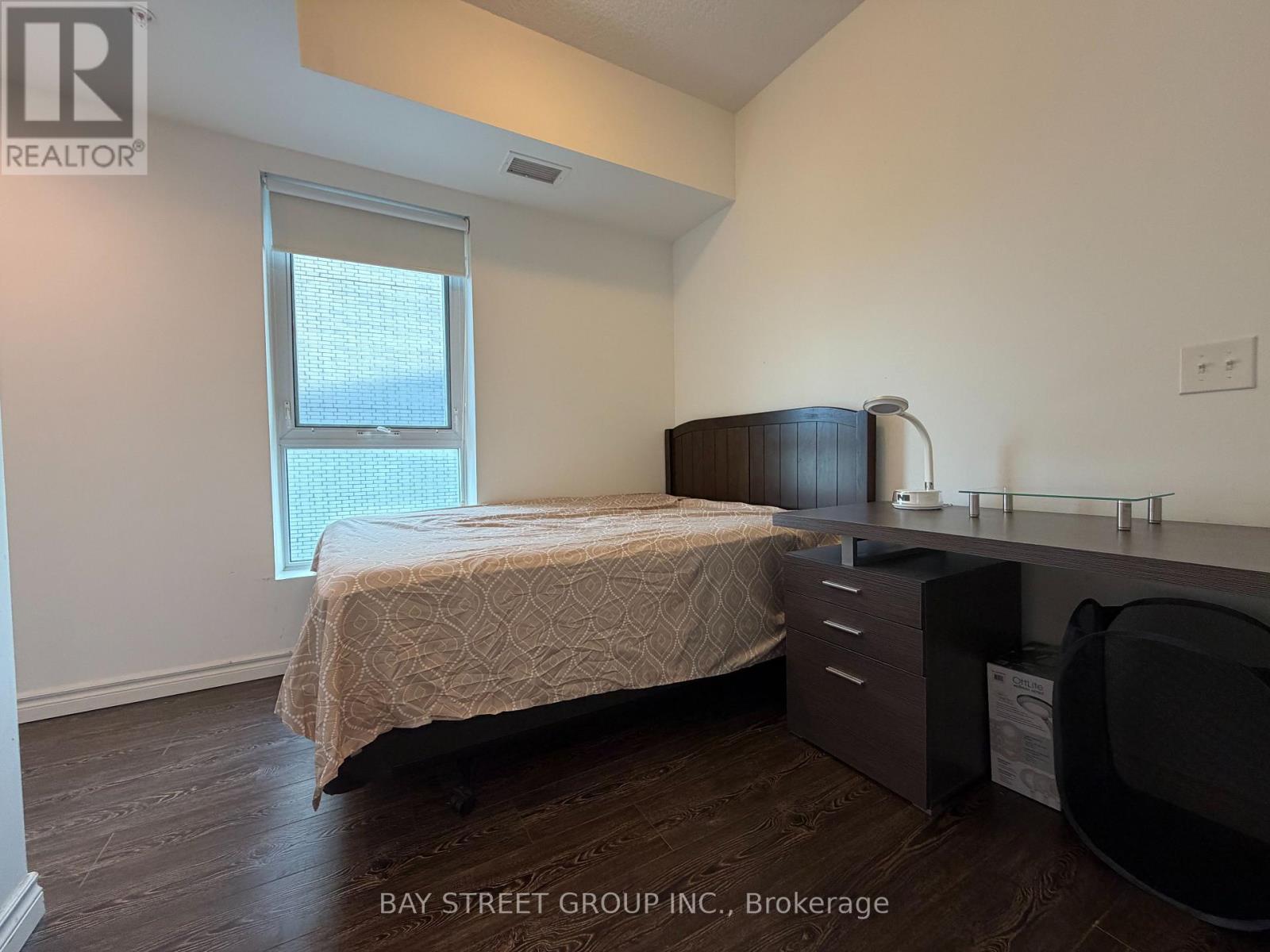 1101 - 158 KING STREET N STREET