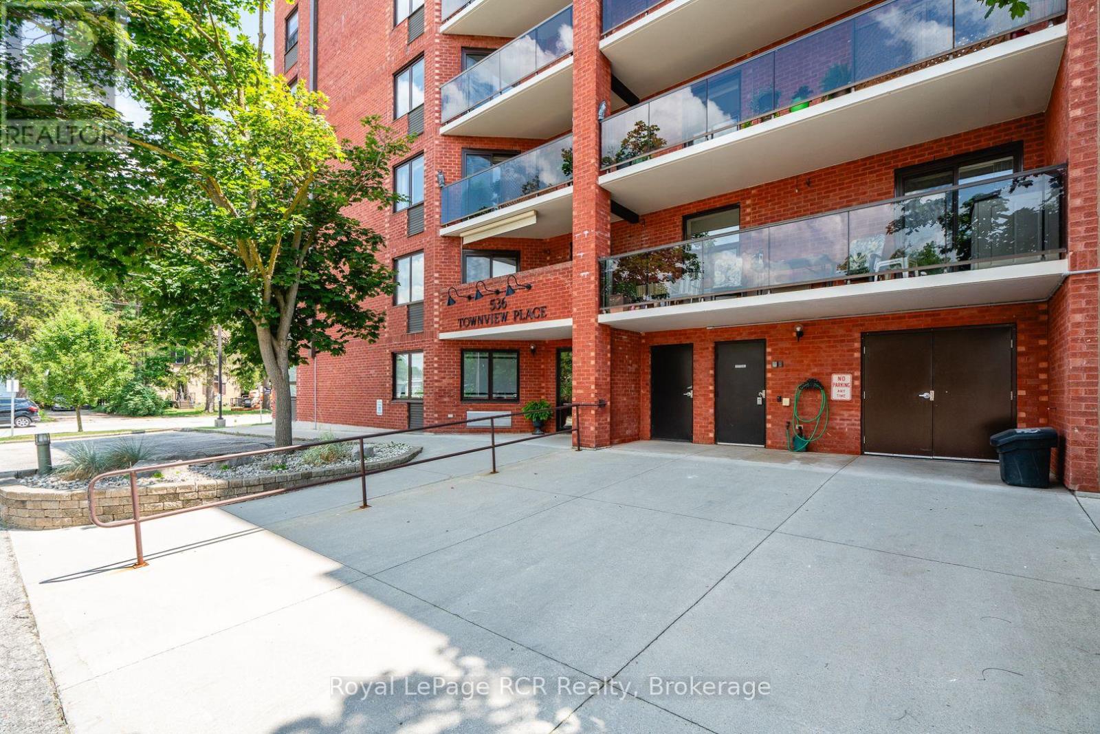 606 - 536 11TH AVENUE