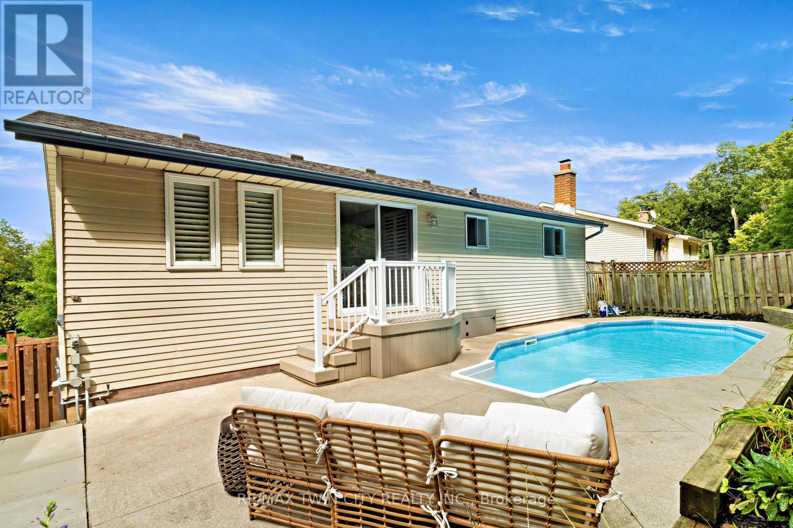 57 YELLOW BIRCH DRIVE