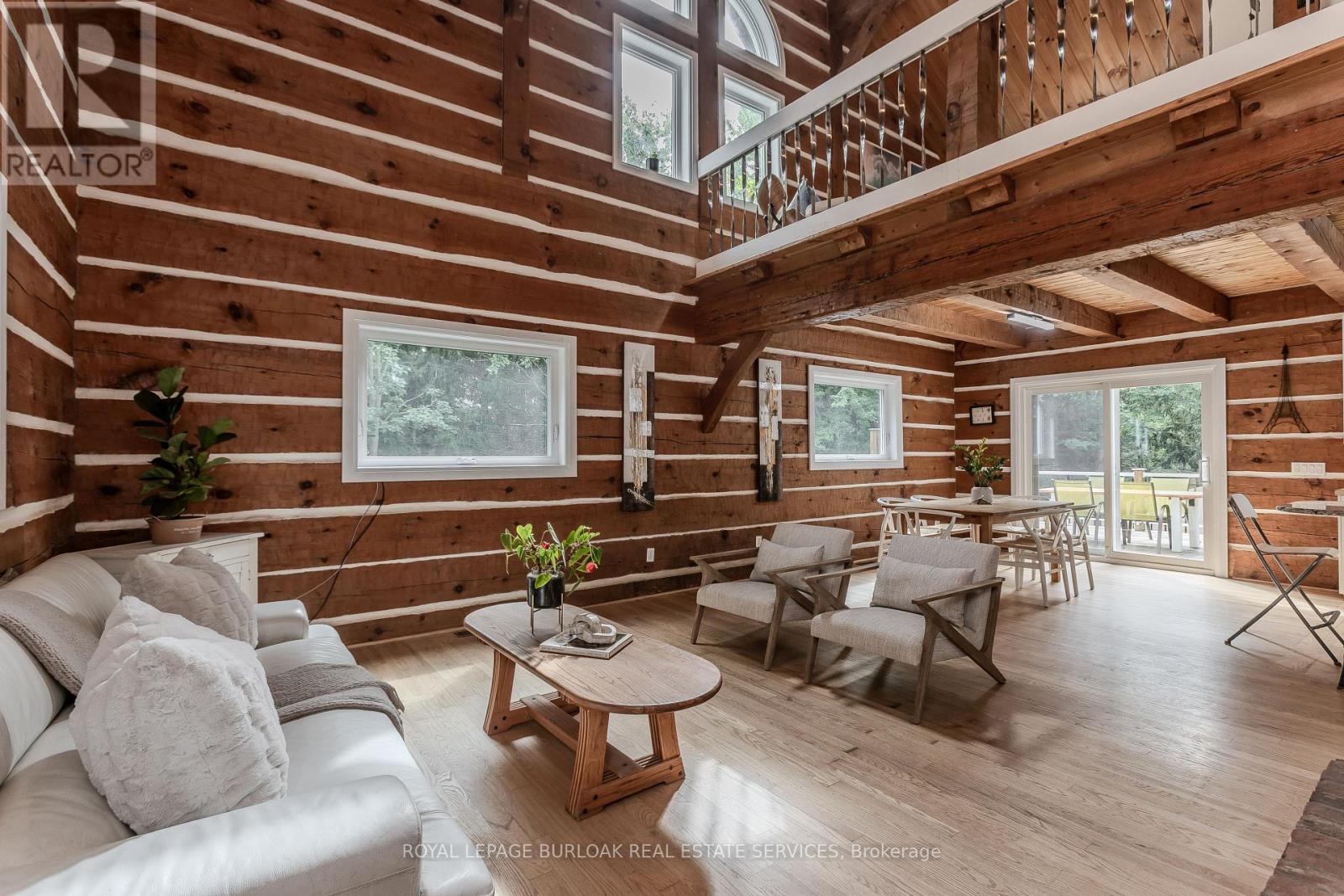 1944 4TH CONCESSION ROAD W