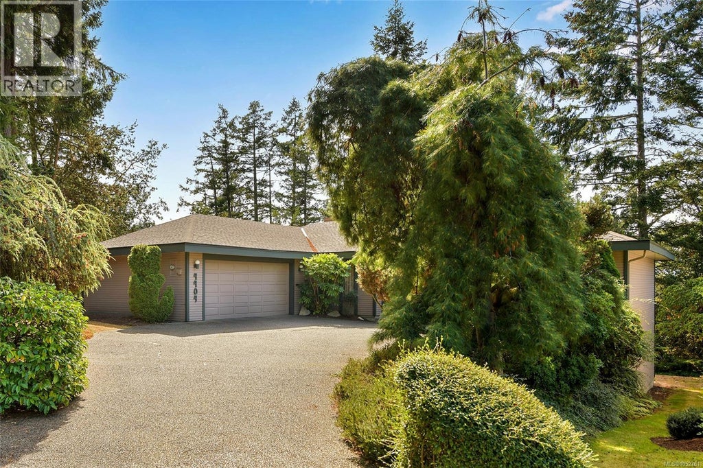 4404 MEADOWOOD PLACE, SAANICH, BC V8X 4V7 - Image 98351120.jpeg?d=l