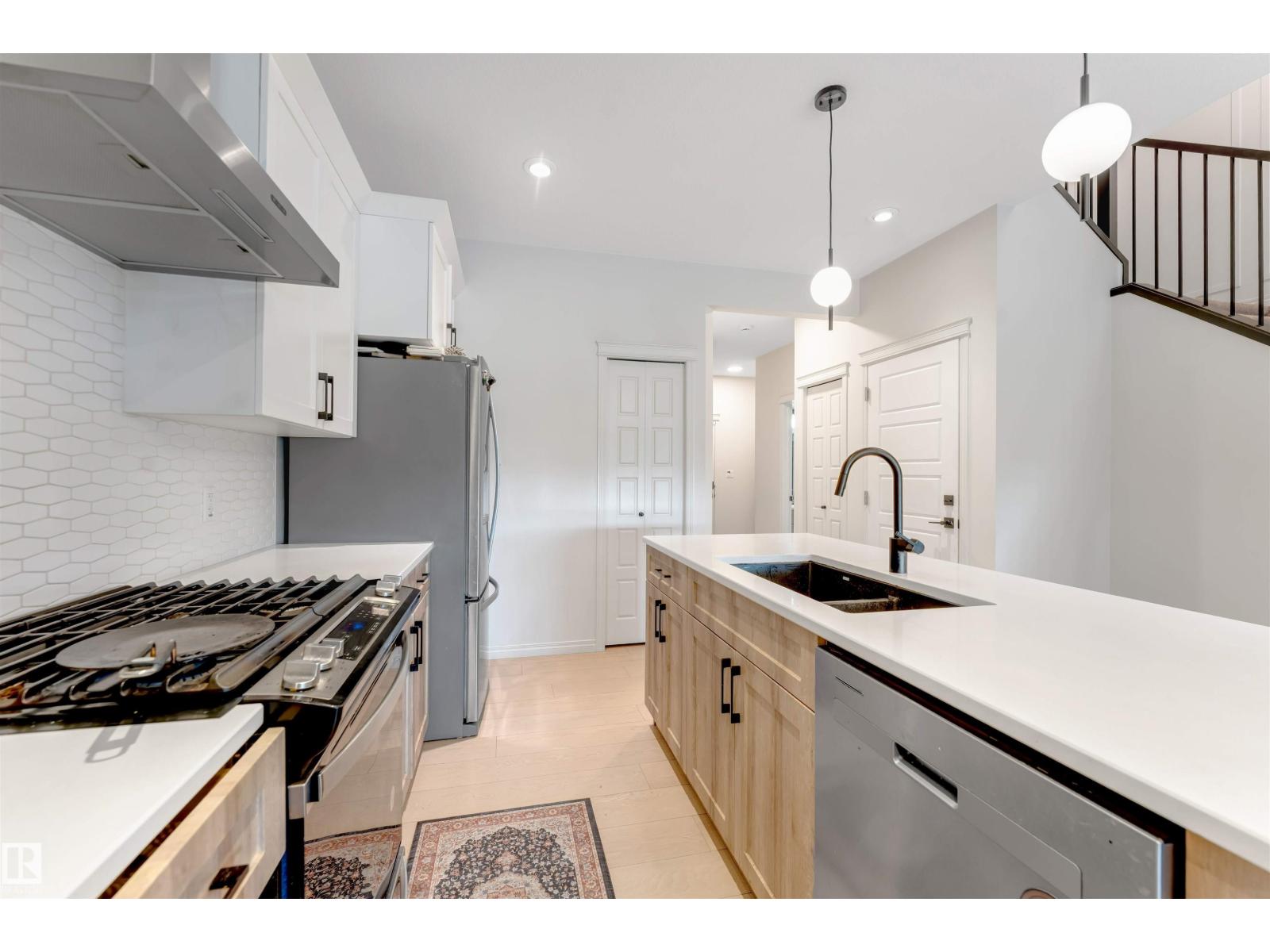 1263 Watt DR SW