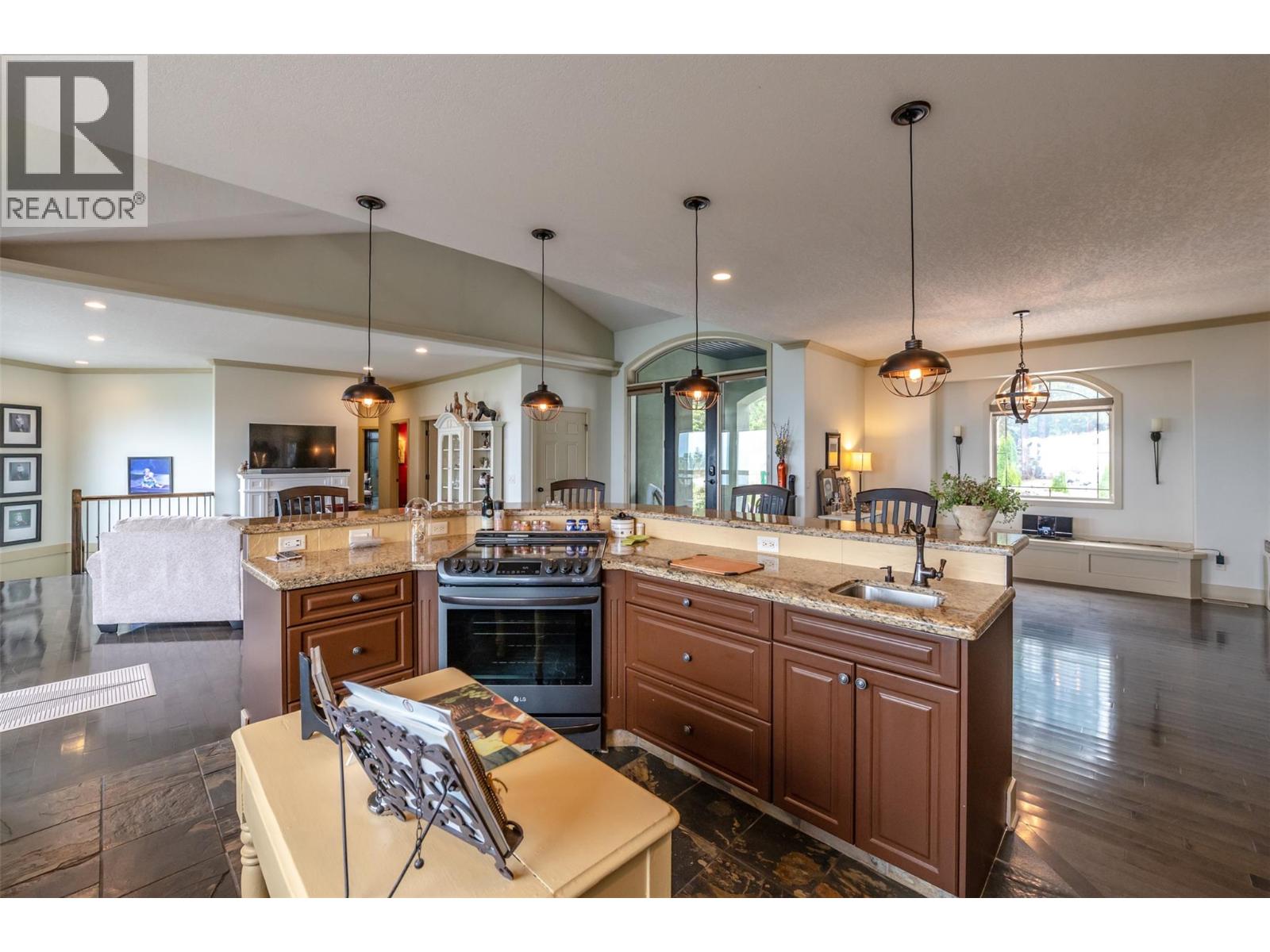 180 Peregrine Court