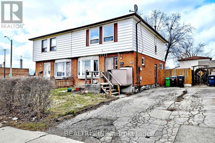Photo 1 of 33 — 116 SUTHERLAND AVENUE, Brampton (Madoc), ON L6V 2H7
