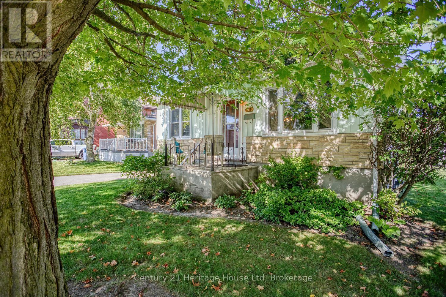 91 MERION STREET