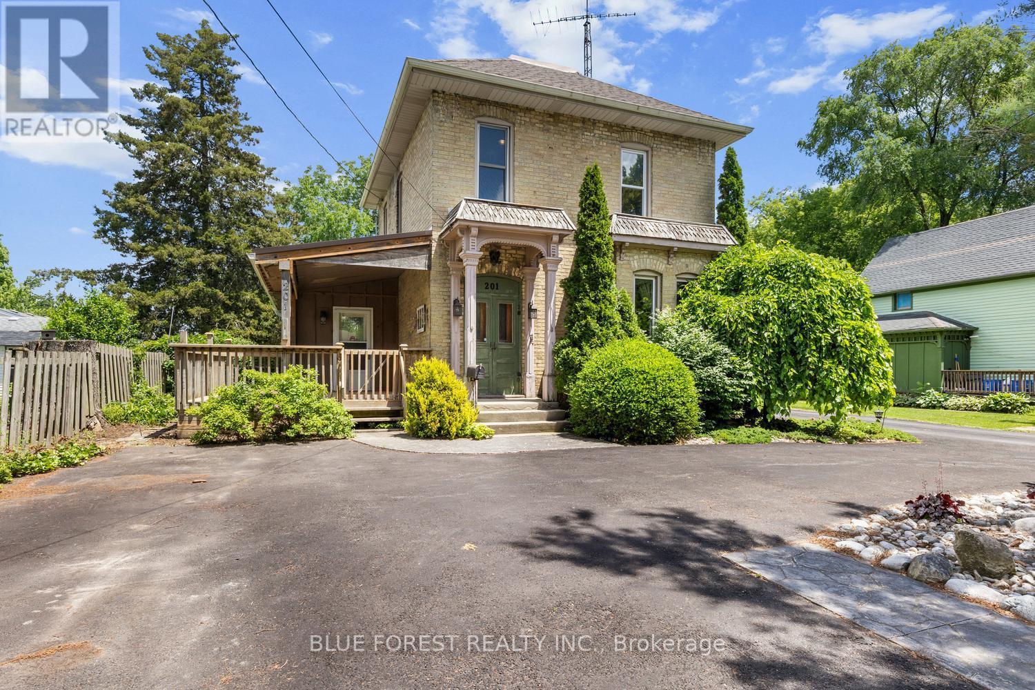 201 MARGARET STREET
