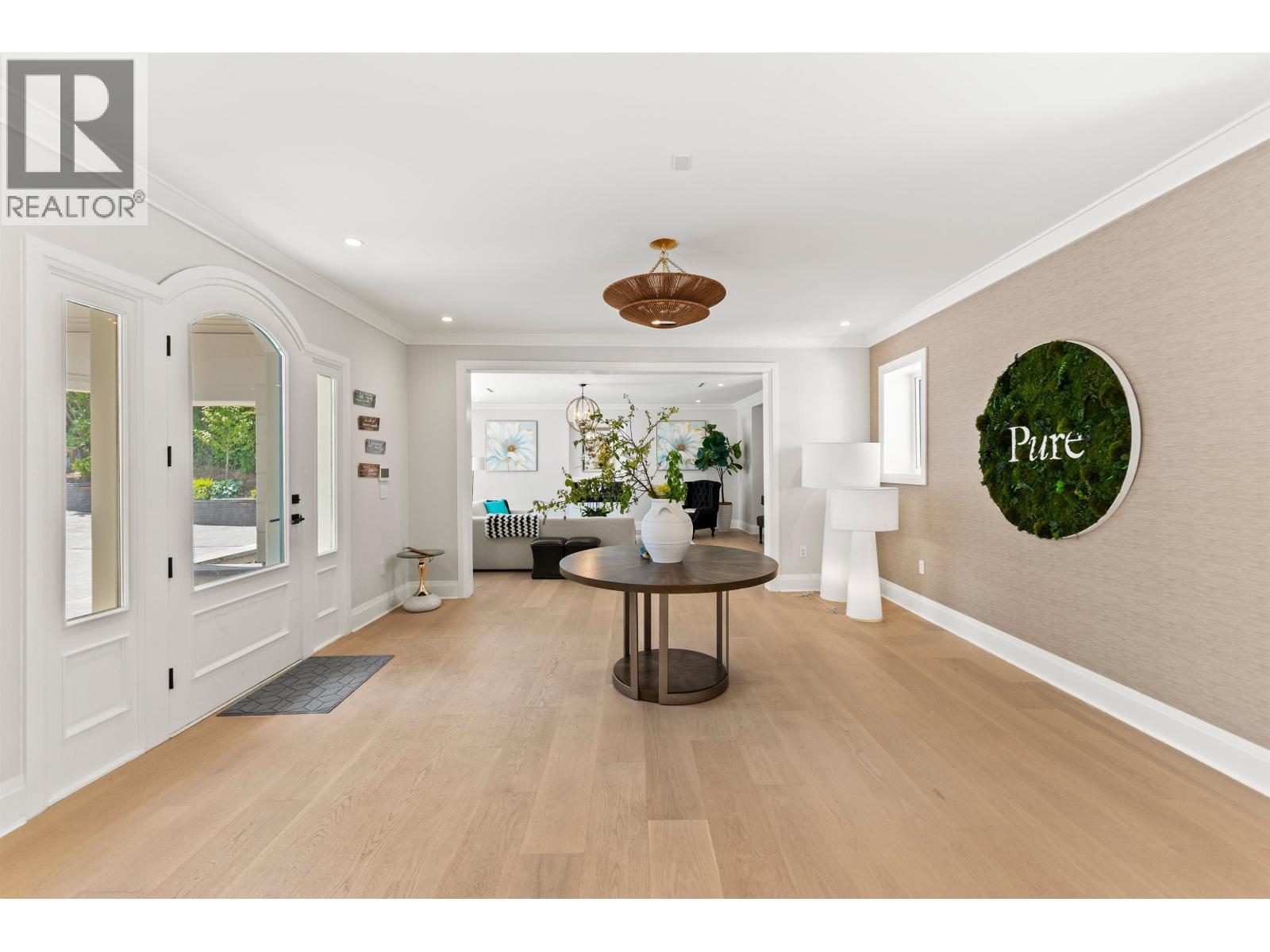 5747 NEWTON WYND