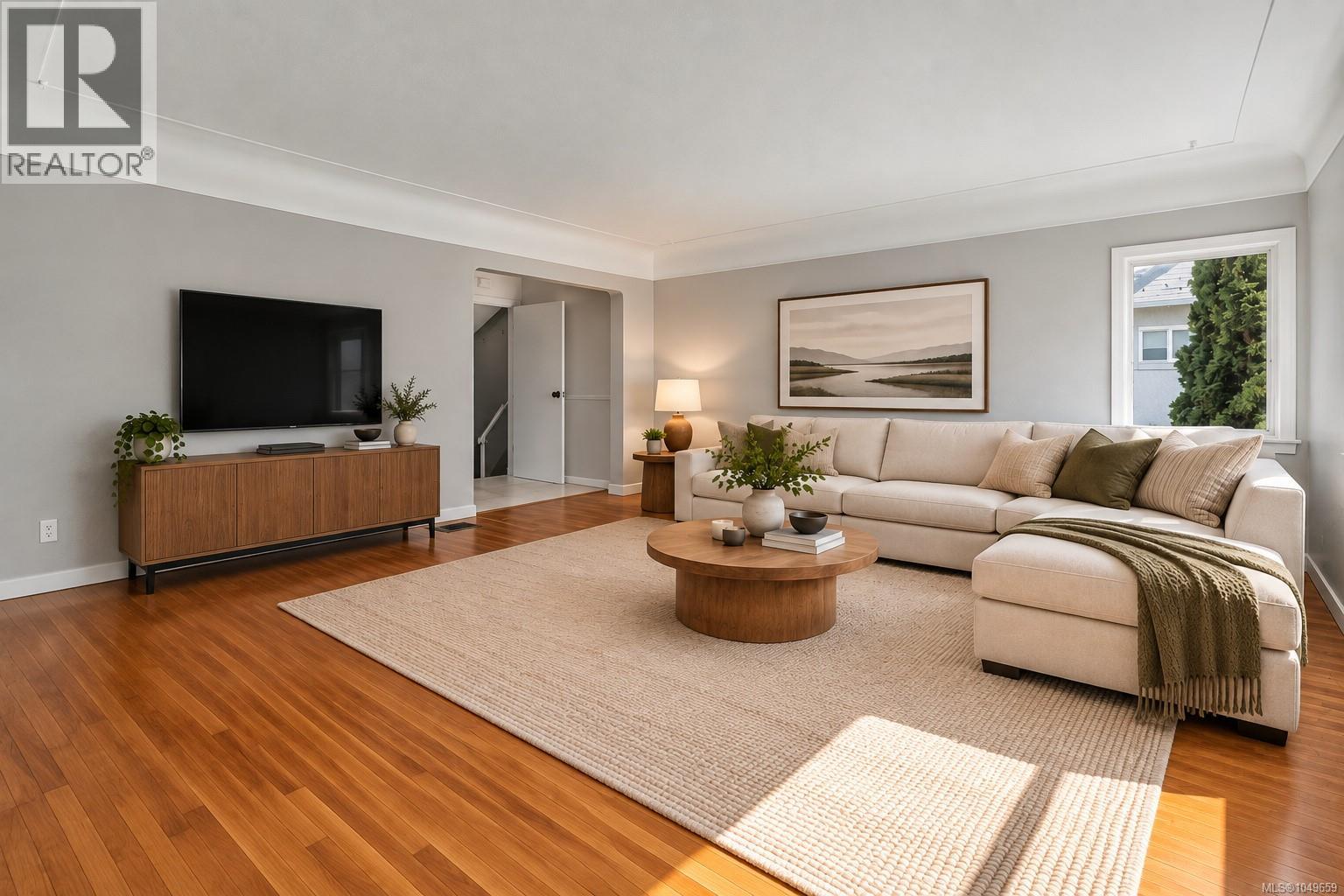244 Regina Ave