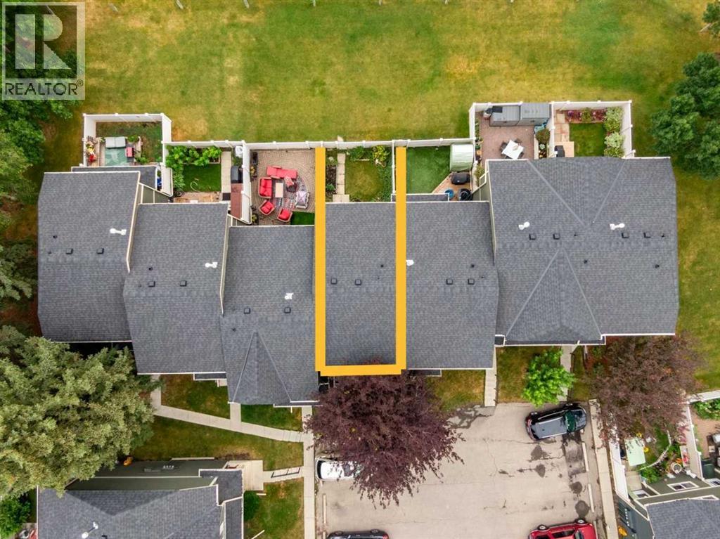 316 Queenston Heights SE