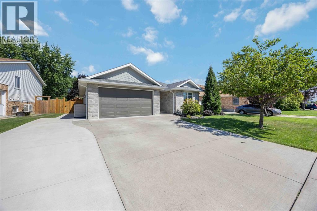 1040 FINCH DRIVE