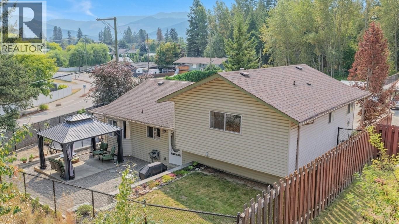 2209 Leblanc Street