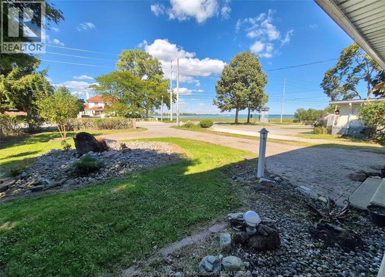 6711 Riverside Dr E, Windsor, ON 2