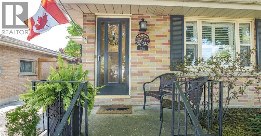 139 GRAND Street