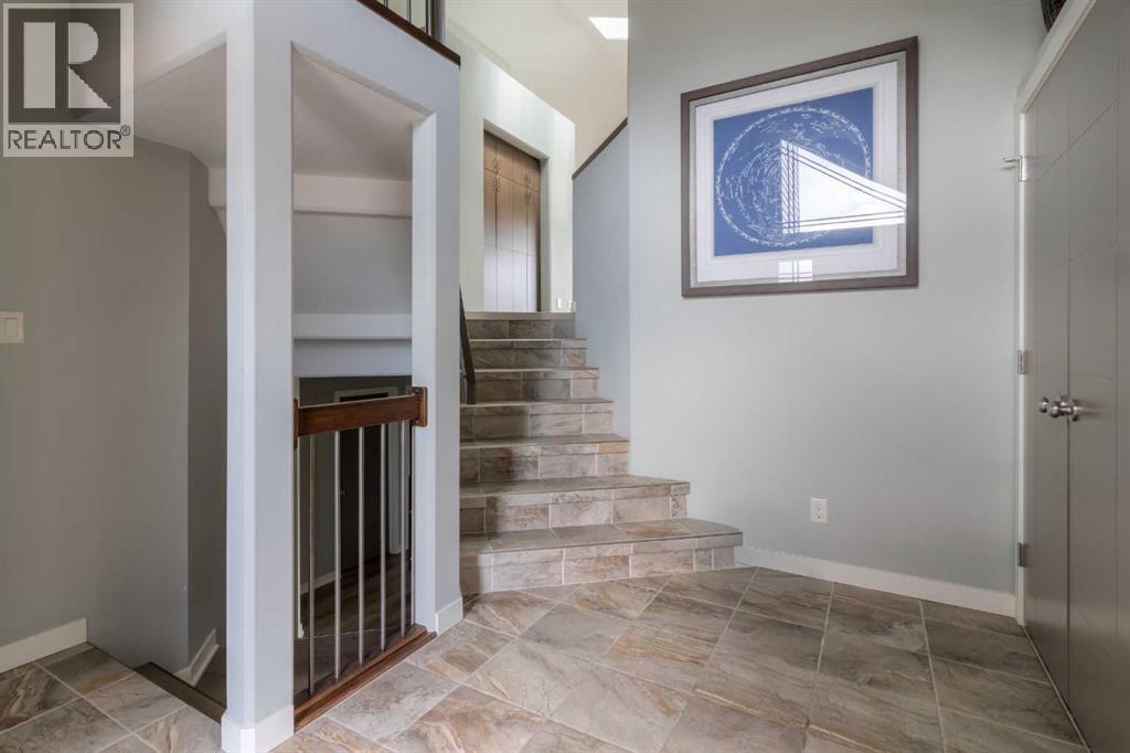140 Blackwolf Way N