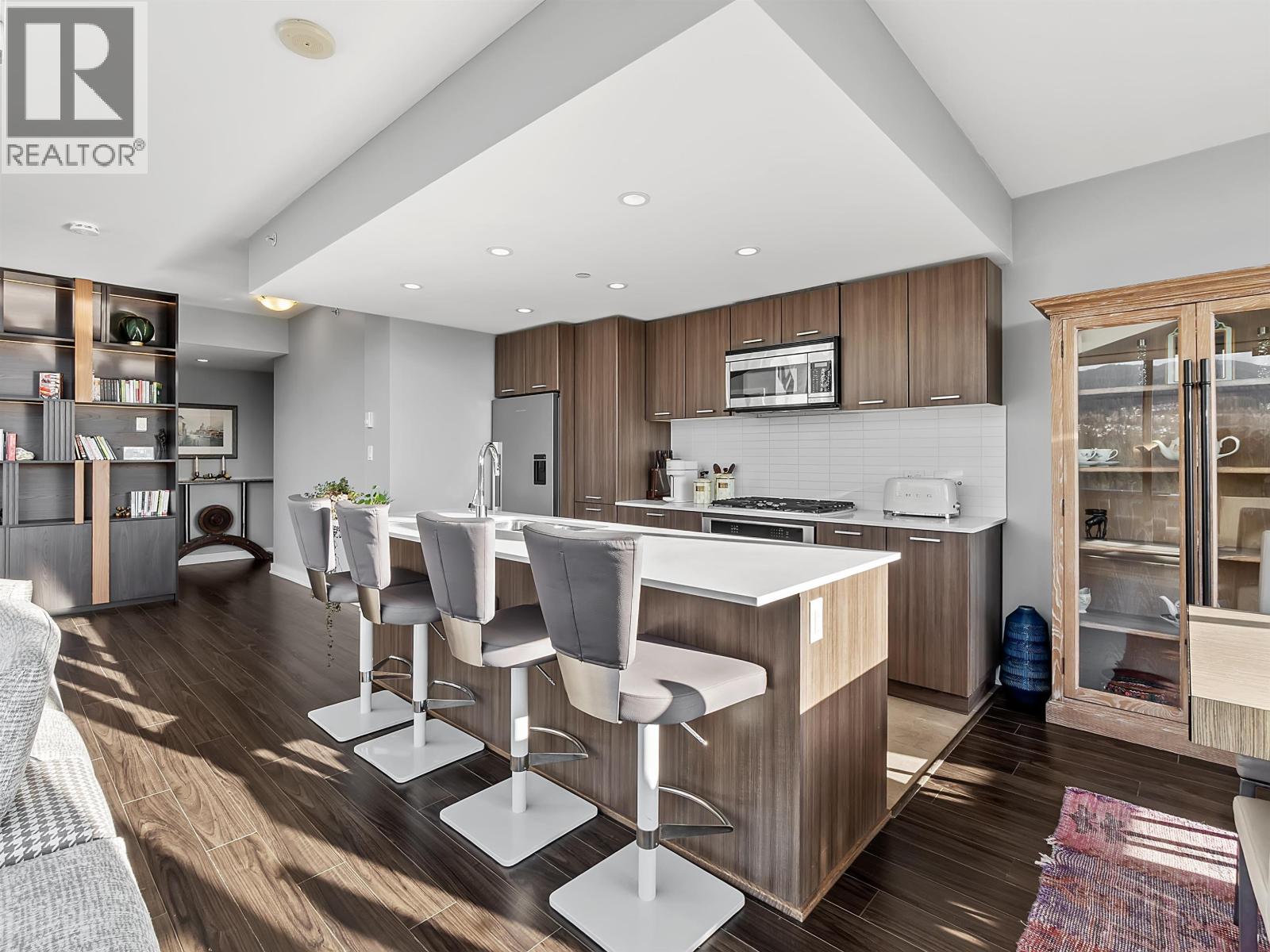 2603 301 CAPILANO ROAD