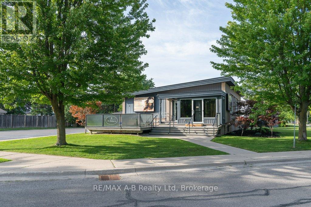 4 MC FARLANE STREET