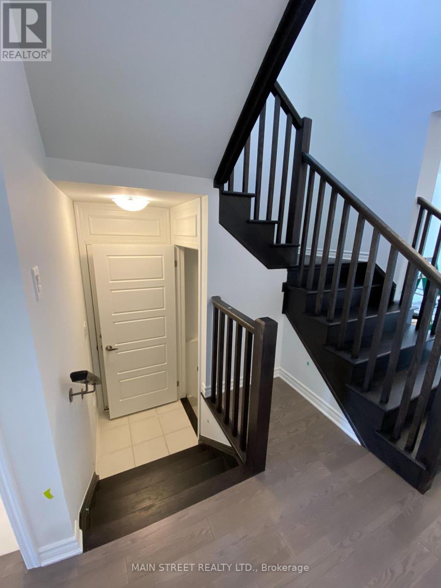 1253 MUSKOKA HEIGHTS