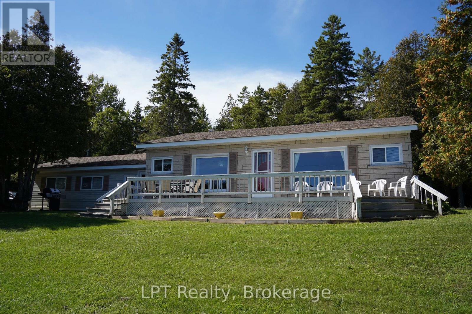 317 ISTHMUS BAY ROAD
