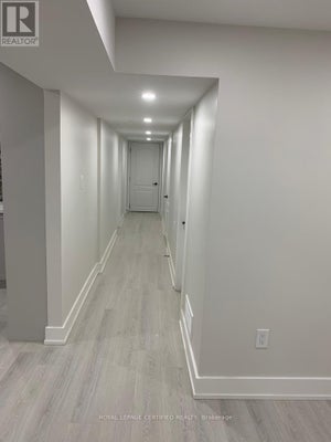 25 Carrie Cres, St. Thomas, ON 2