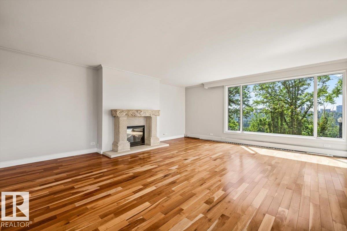 #202 10010 119 ST NW
