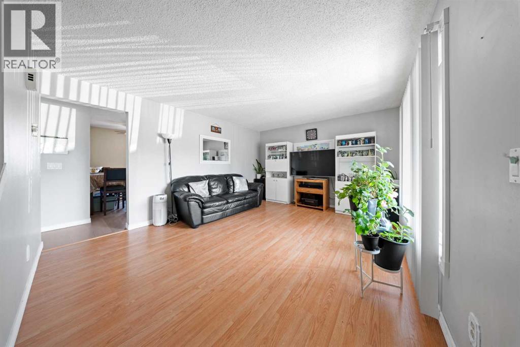 32 Shawmeadows Road SW