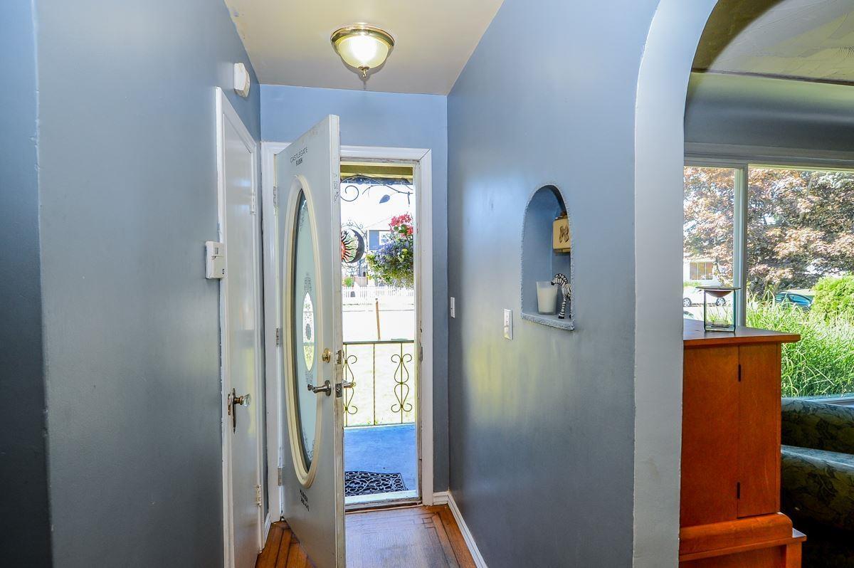 46496 MAYFAIR AVENUE, Chilliwack Proper East