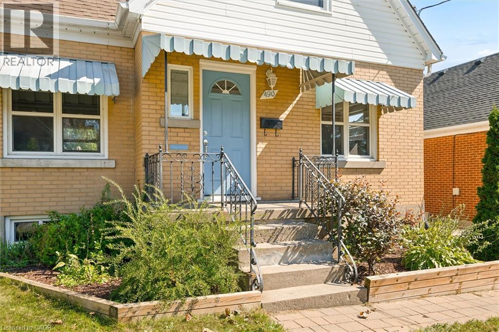 490 EAST Avenue