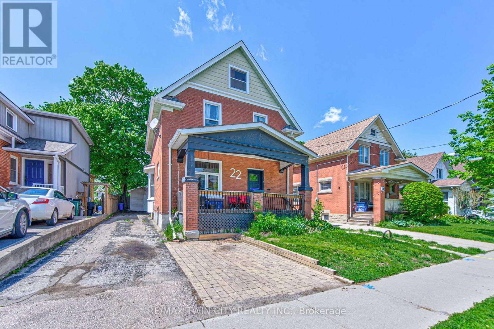 22 HERLAN AVENUE