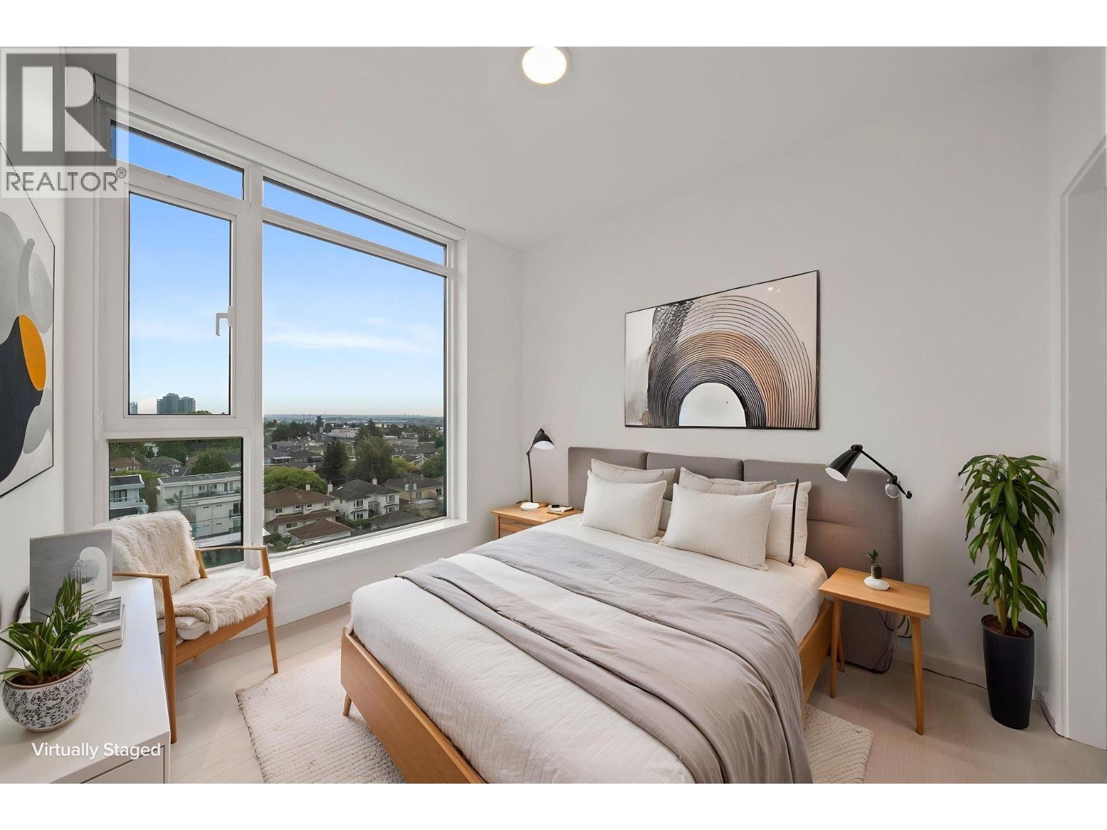 702 8415 GRANVILLE STREET