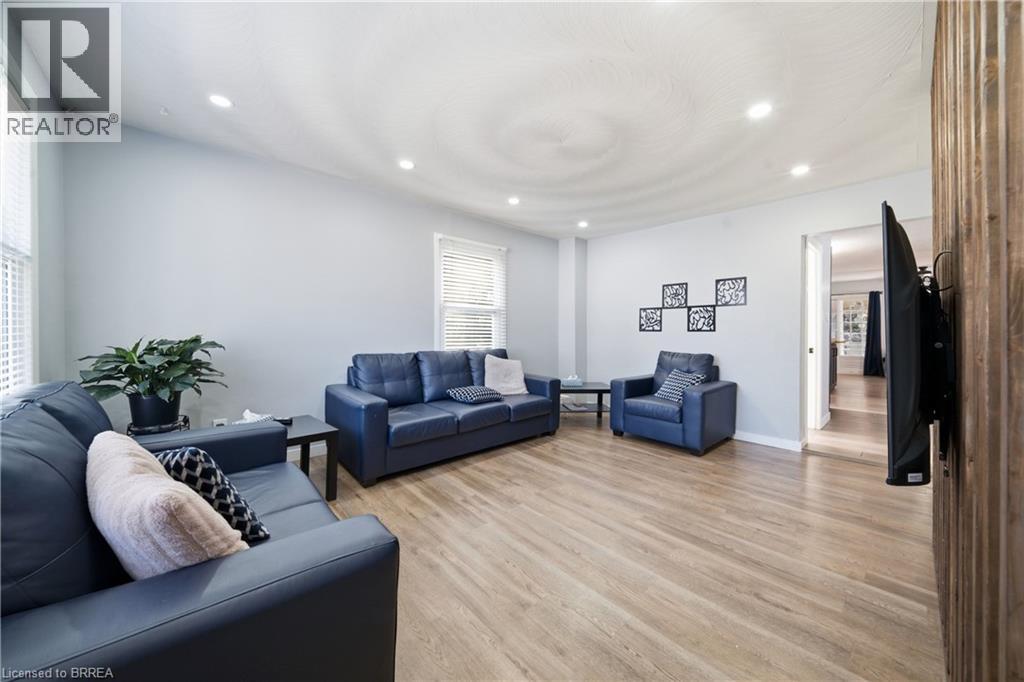 49 SEVENTH Avenue