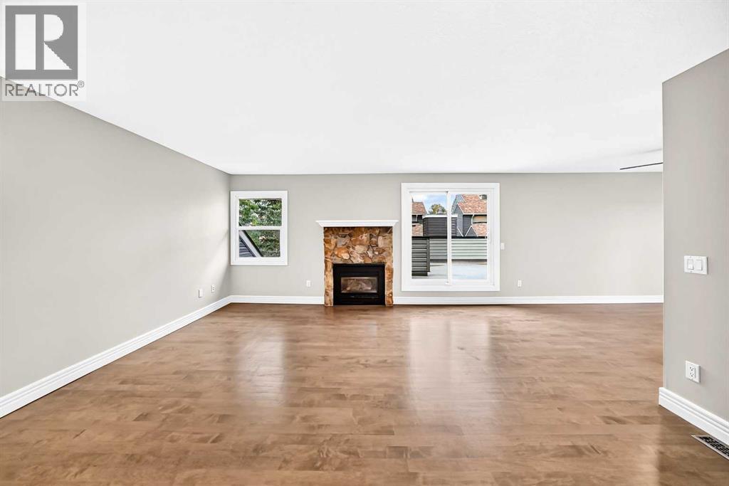 225, 33 Glamis Green SW