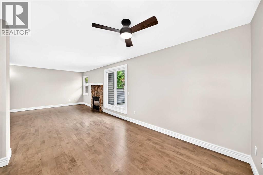 225, 33 Glamis Green SW