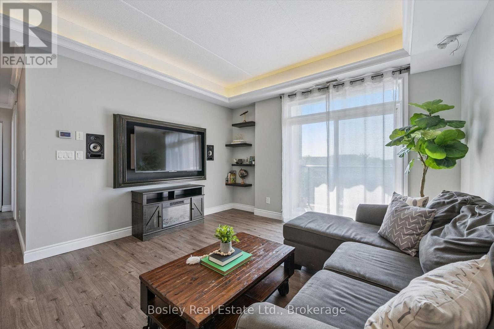 314 - 2 COLONIAL DRIVE