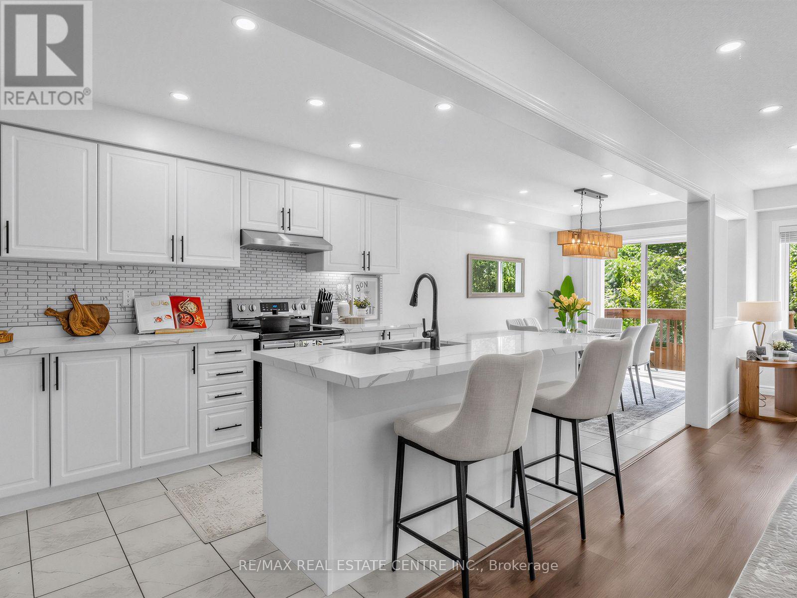 35 - 755 LINDEN DRIVE