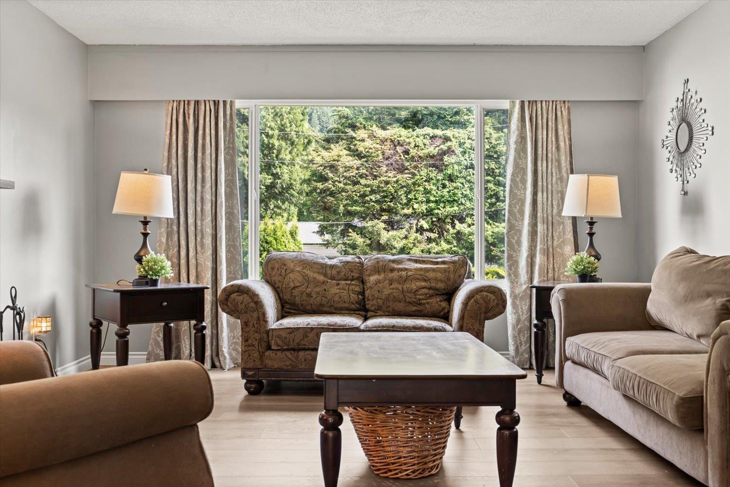 459 NAISMITH AVENUE, Harrison Hot Springs