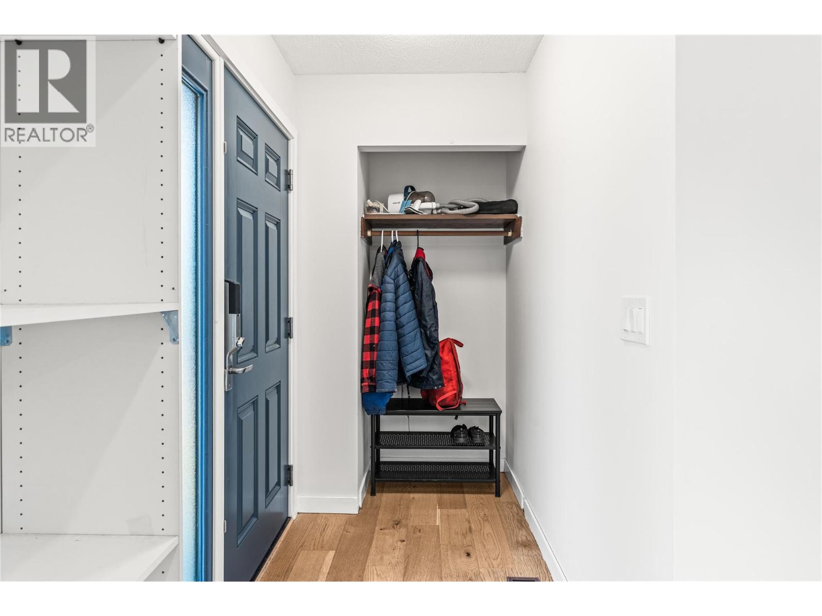 5503 South Vernon Court