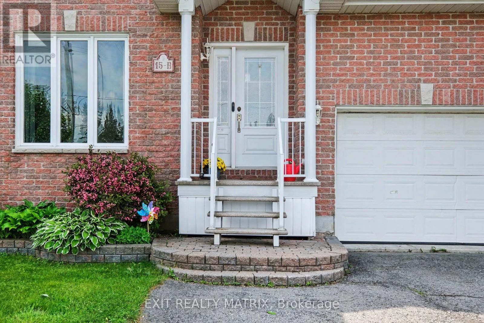 B - 15 BLAIS STREET - Photo 2