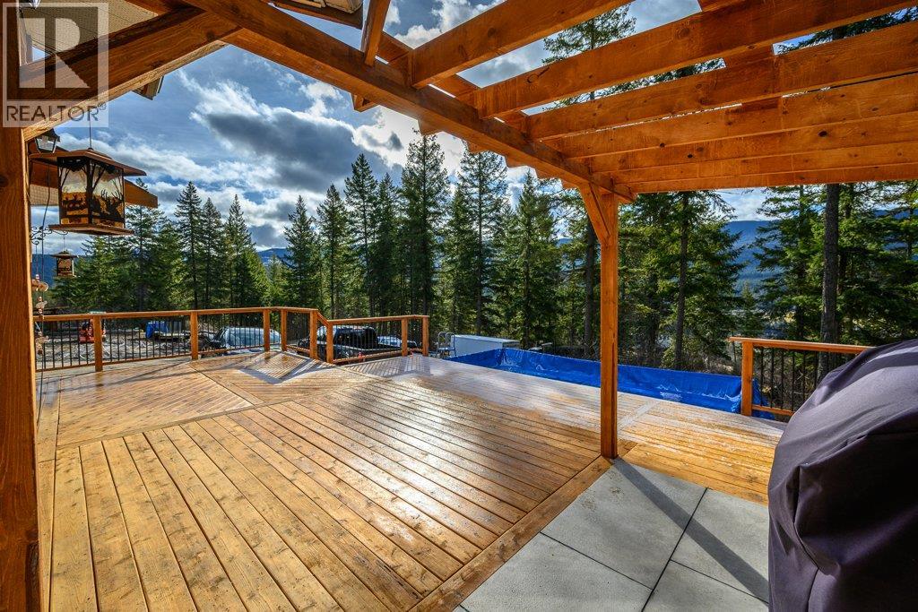 1665 Enderby Mabel Lake Road